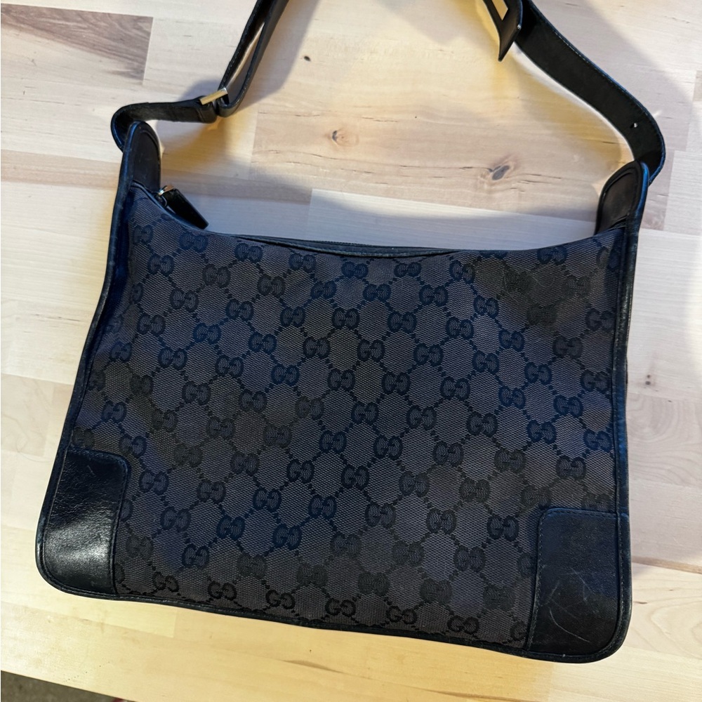 Gucci Black and Gray Shoulder Bag